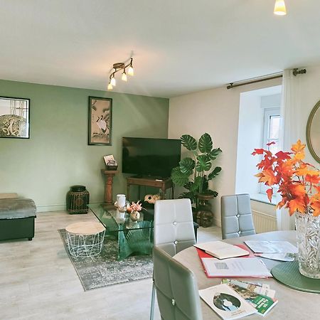 Les Appartements Du Marche Dinan Eksteriør bilde