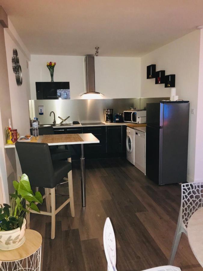 Les Appartements Du Marche Dinan Eksteriør bilde
