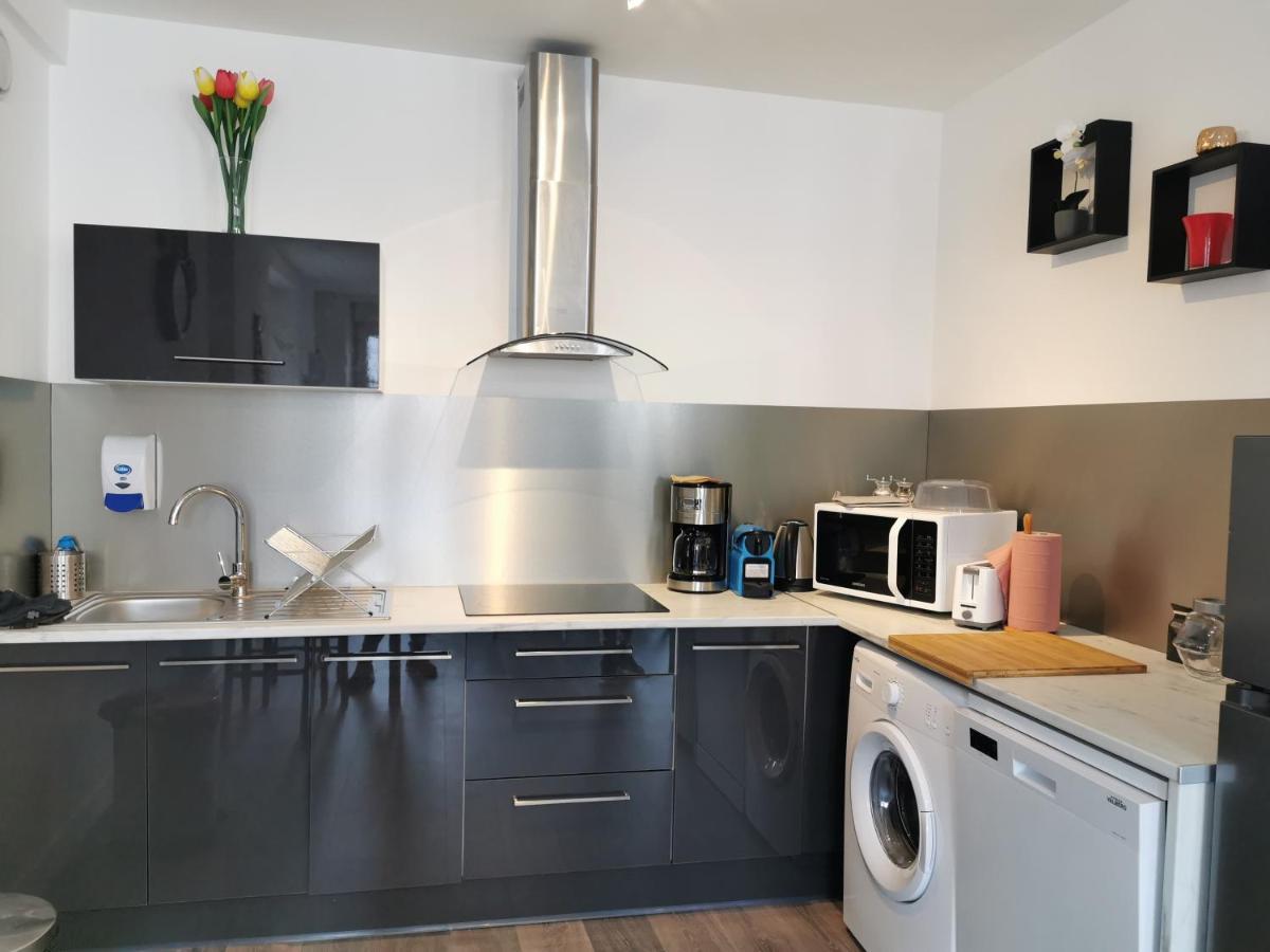 Les Appartements Du Marche Dinan Eksteriør bilde