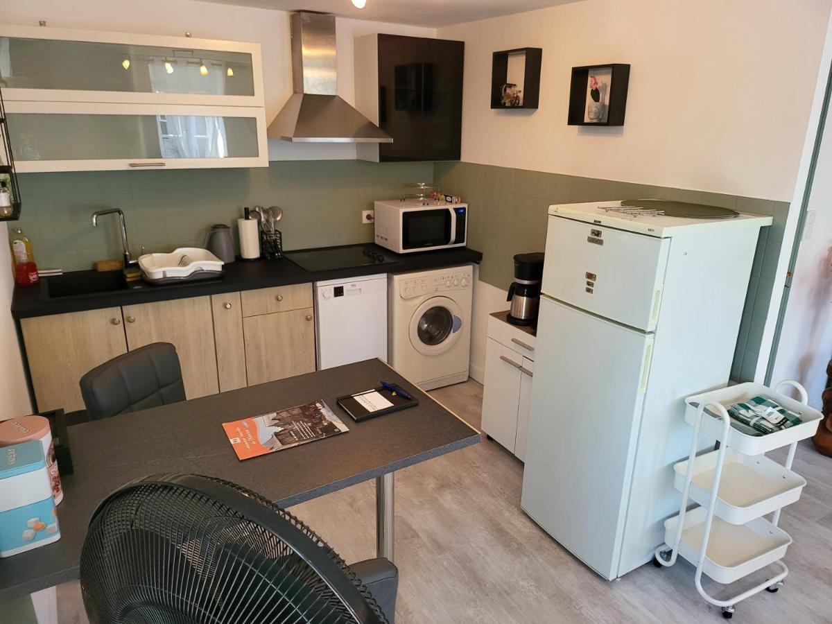 Les Appartements Du Marche Dinan Eksteriør bilde
