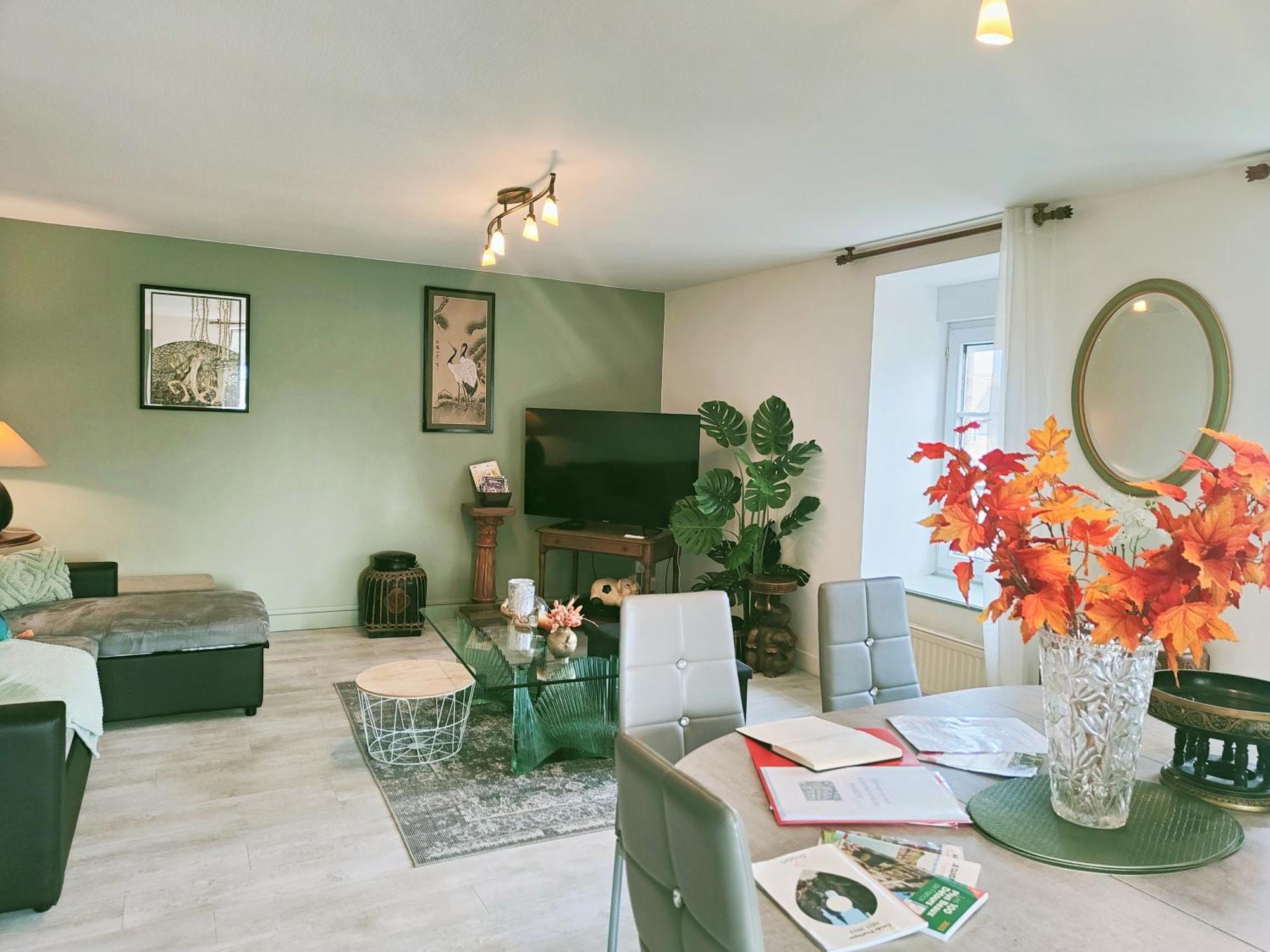 Les Appartements Du Marche Dinan Eksteriør bilde